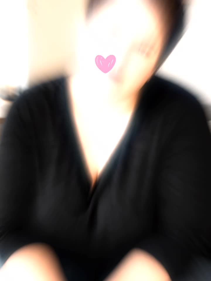@mona