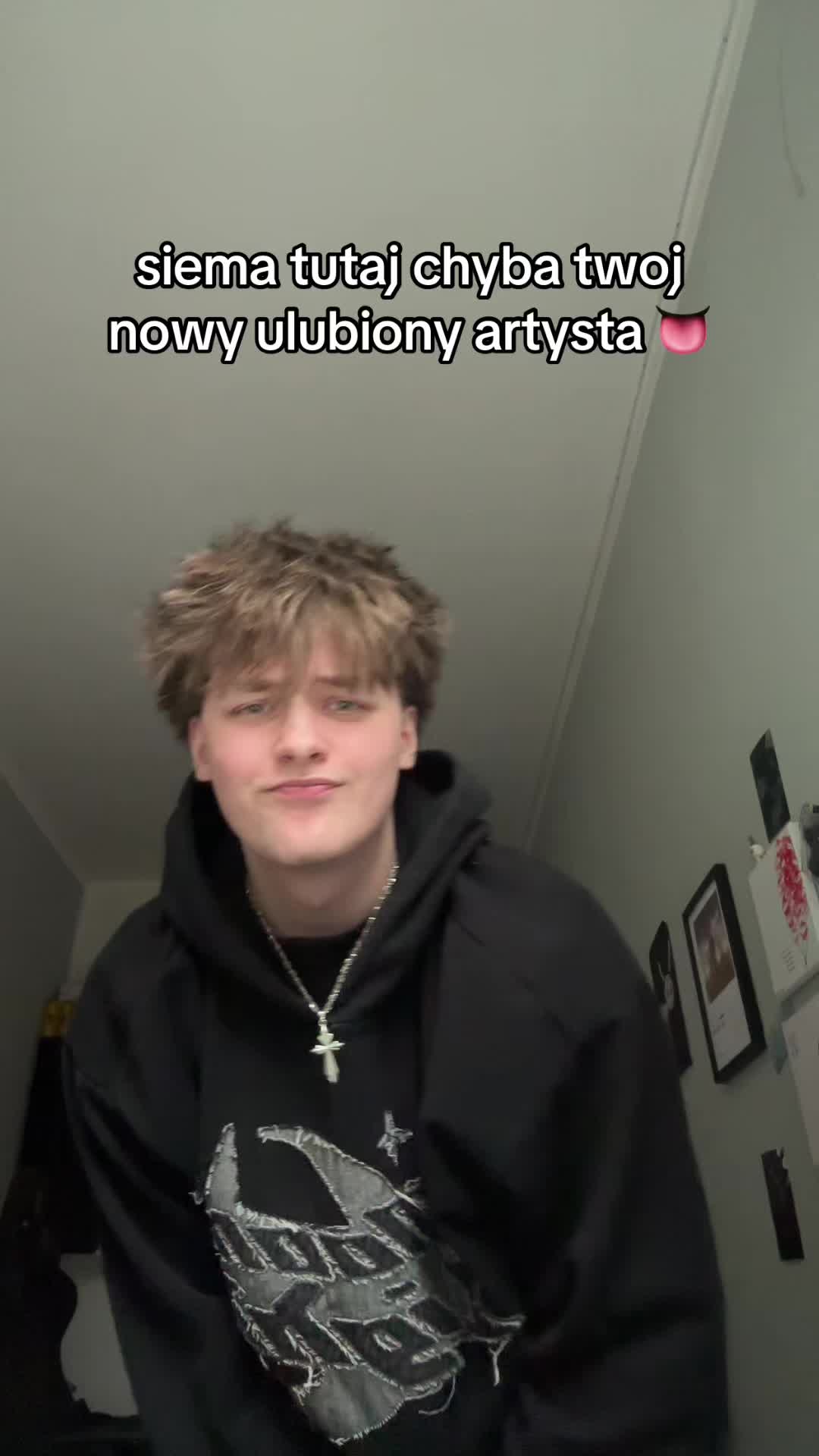 @redrosetroy