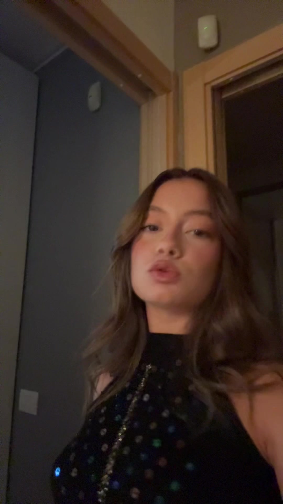 @𝙲𝙷𝙸𝙰𝚁𝙰