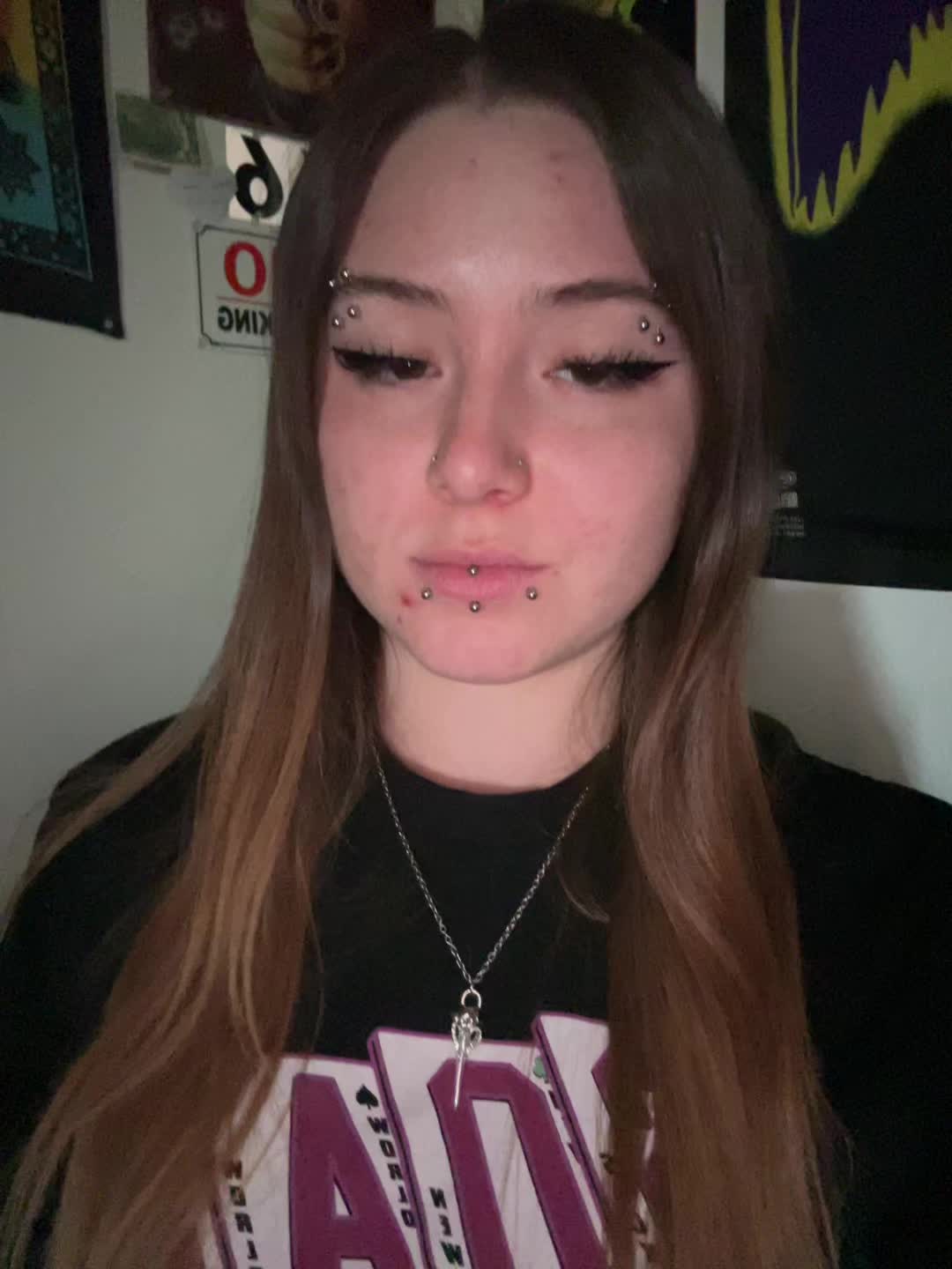 @frostypurplenug420