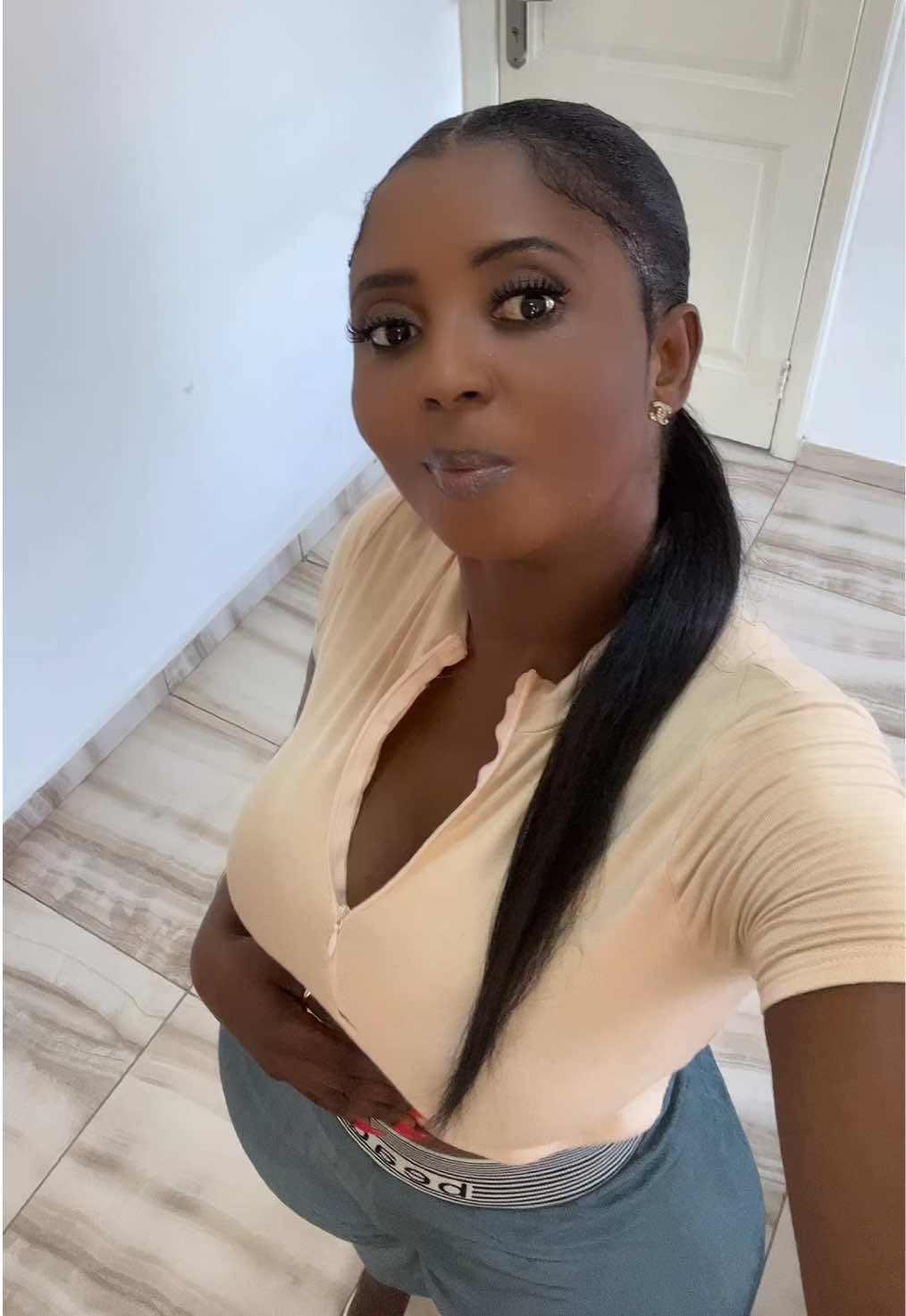 @Kukua Acquah 🇬🇭