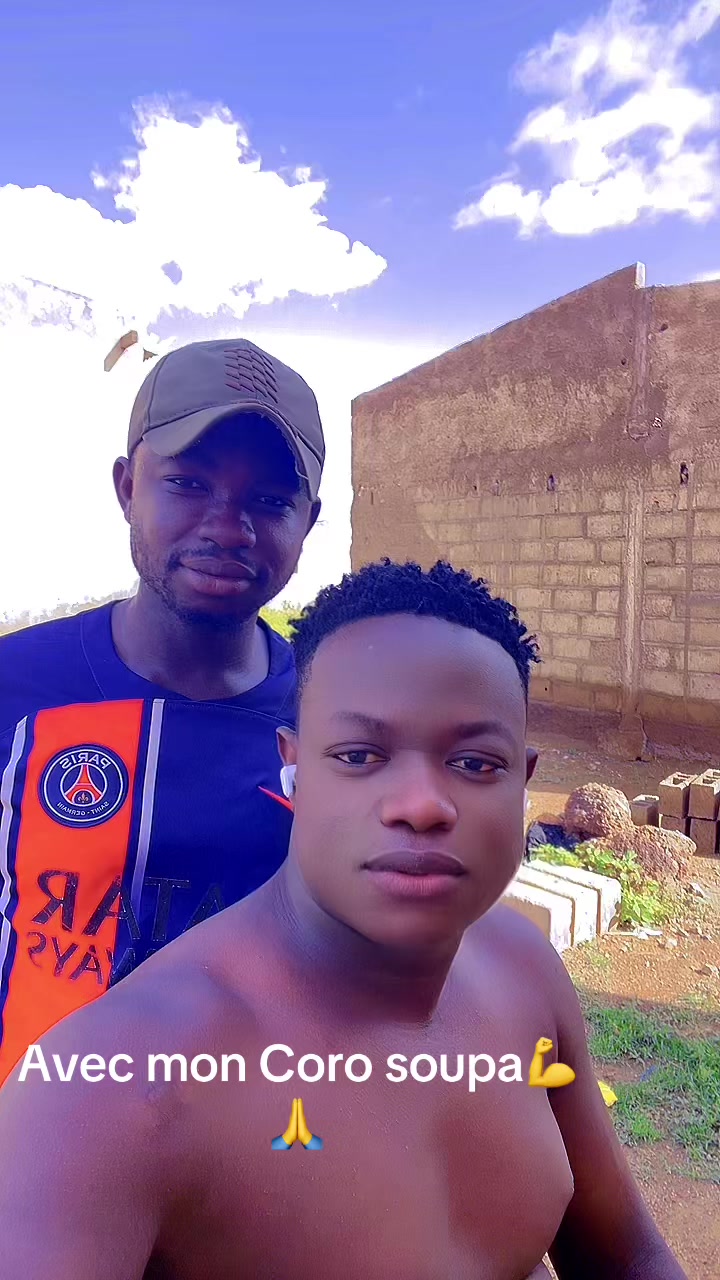 @Ajoca sans fronti&egrave;res et fr&egrave;re