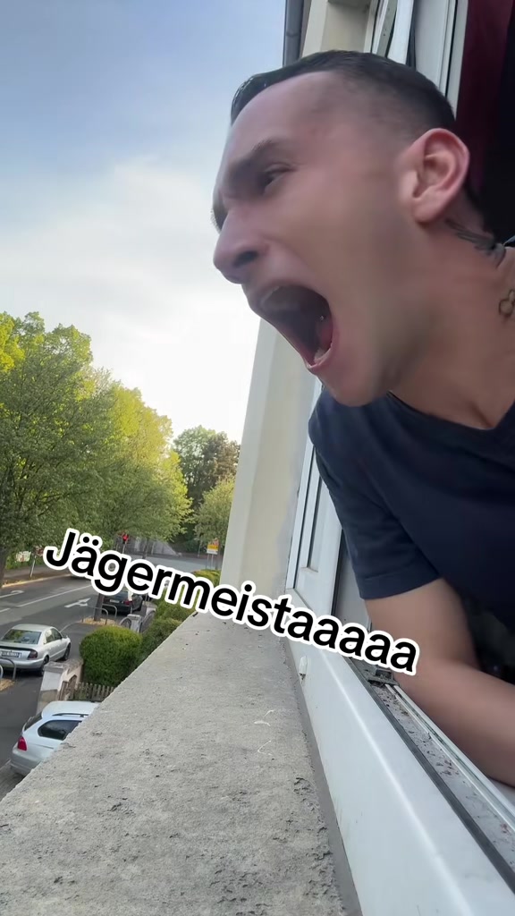 @Itsofficialsimon