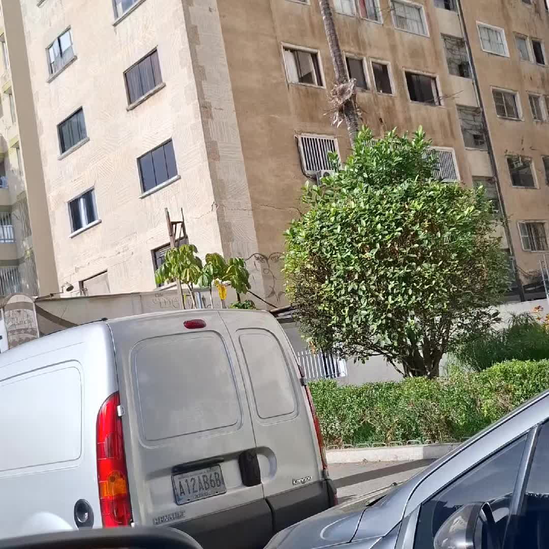 @lacubazolana2