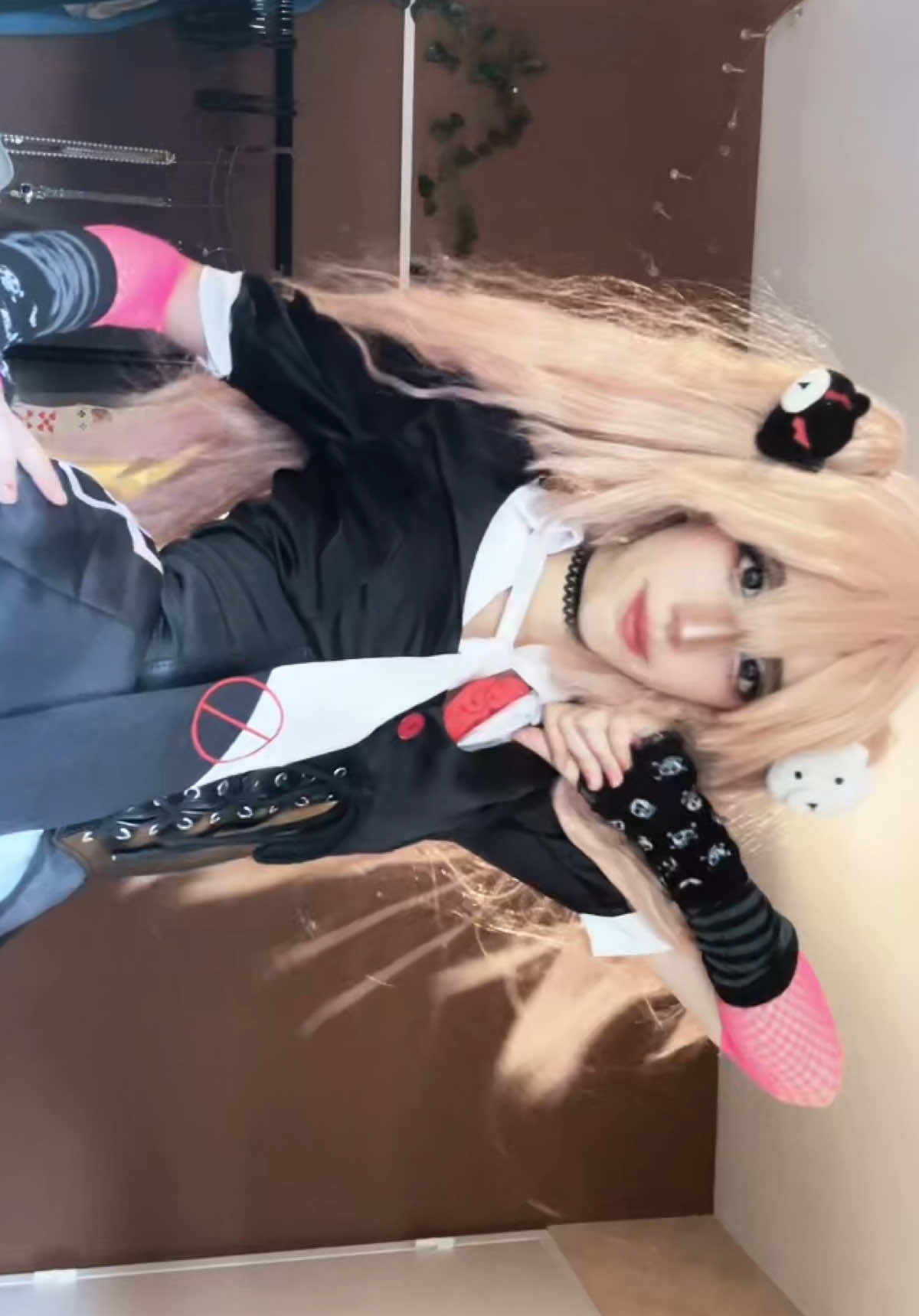 @Cl3li4