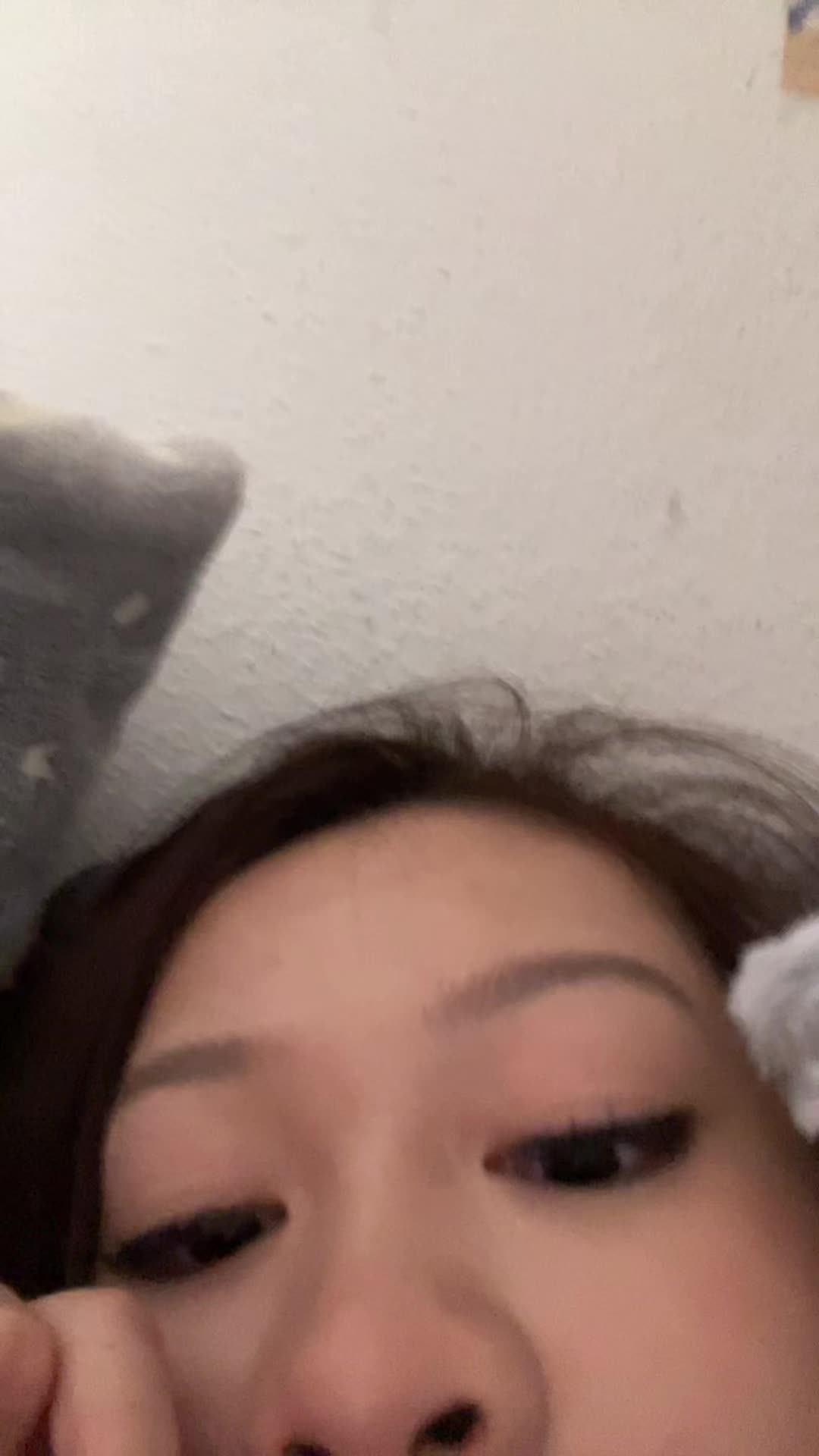 @_