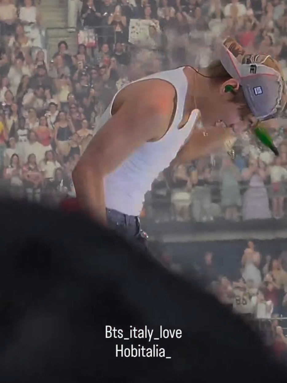 @BTS ITALY LOVE