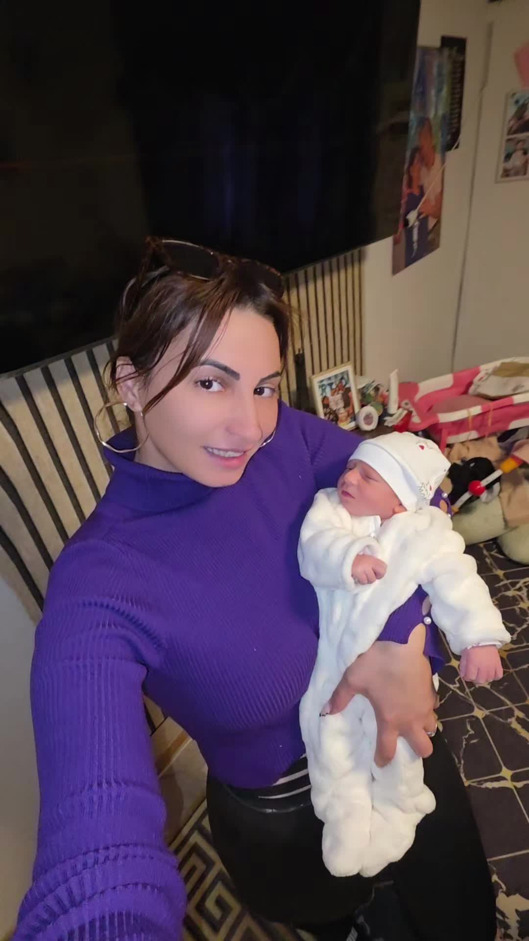 @veronica