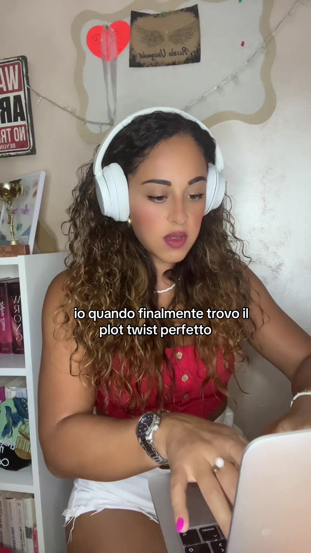 @Hellen_Autrice