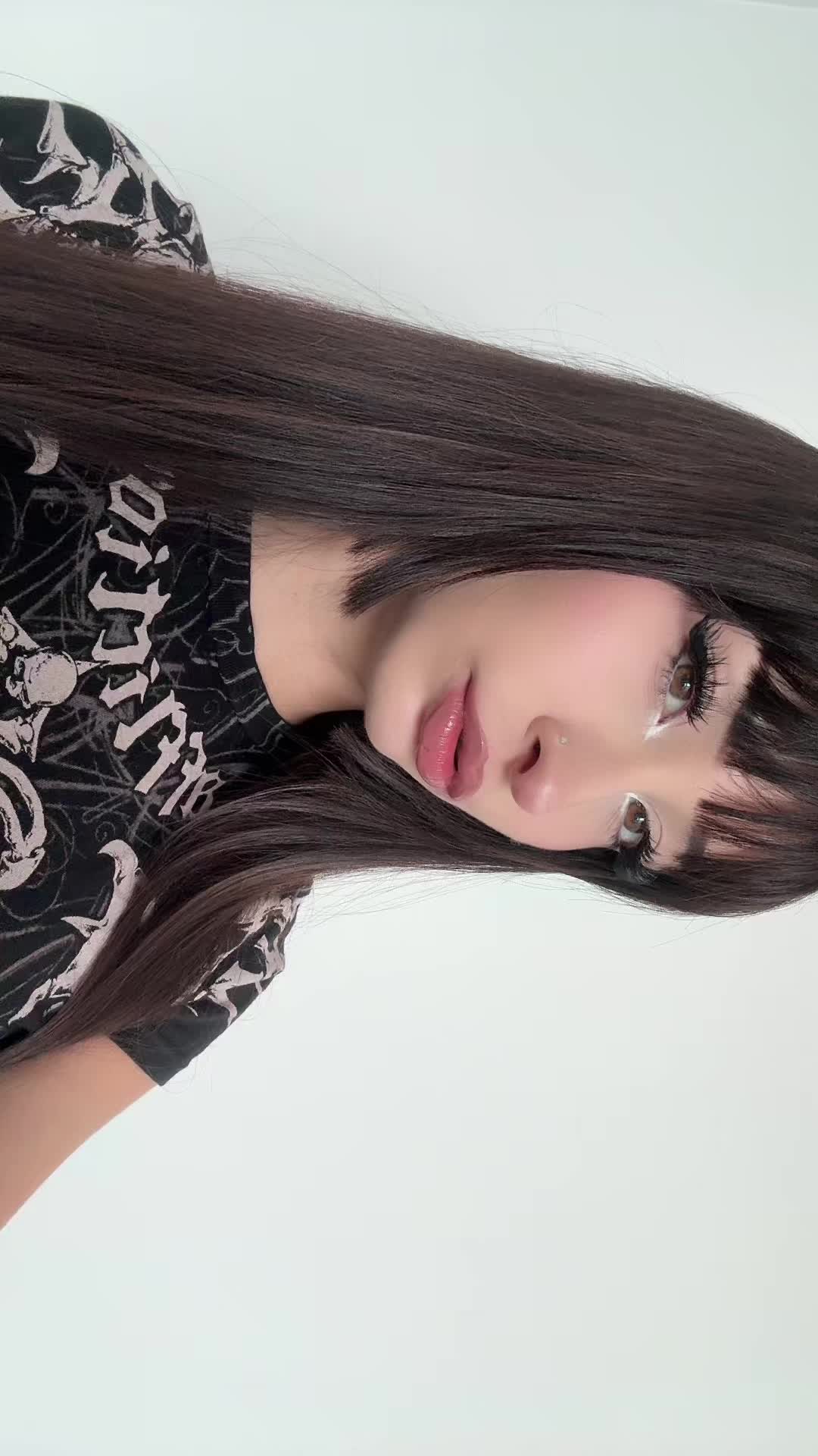 @Foxxi