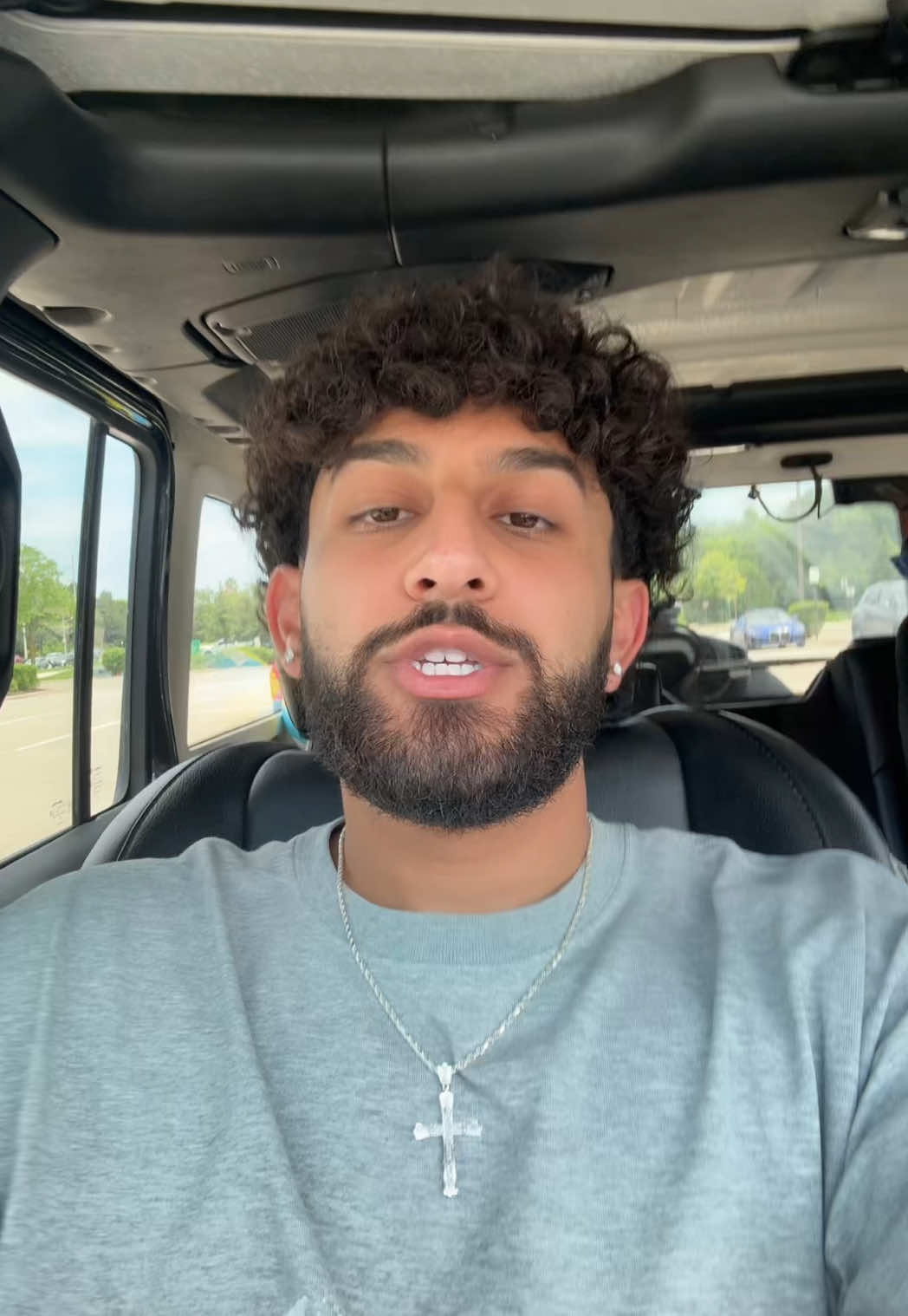 @Jj🧊