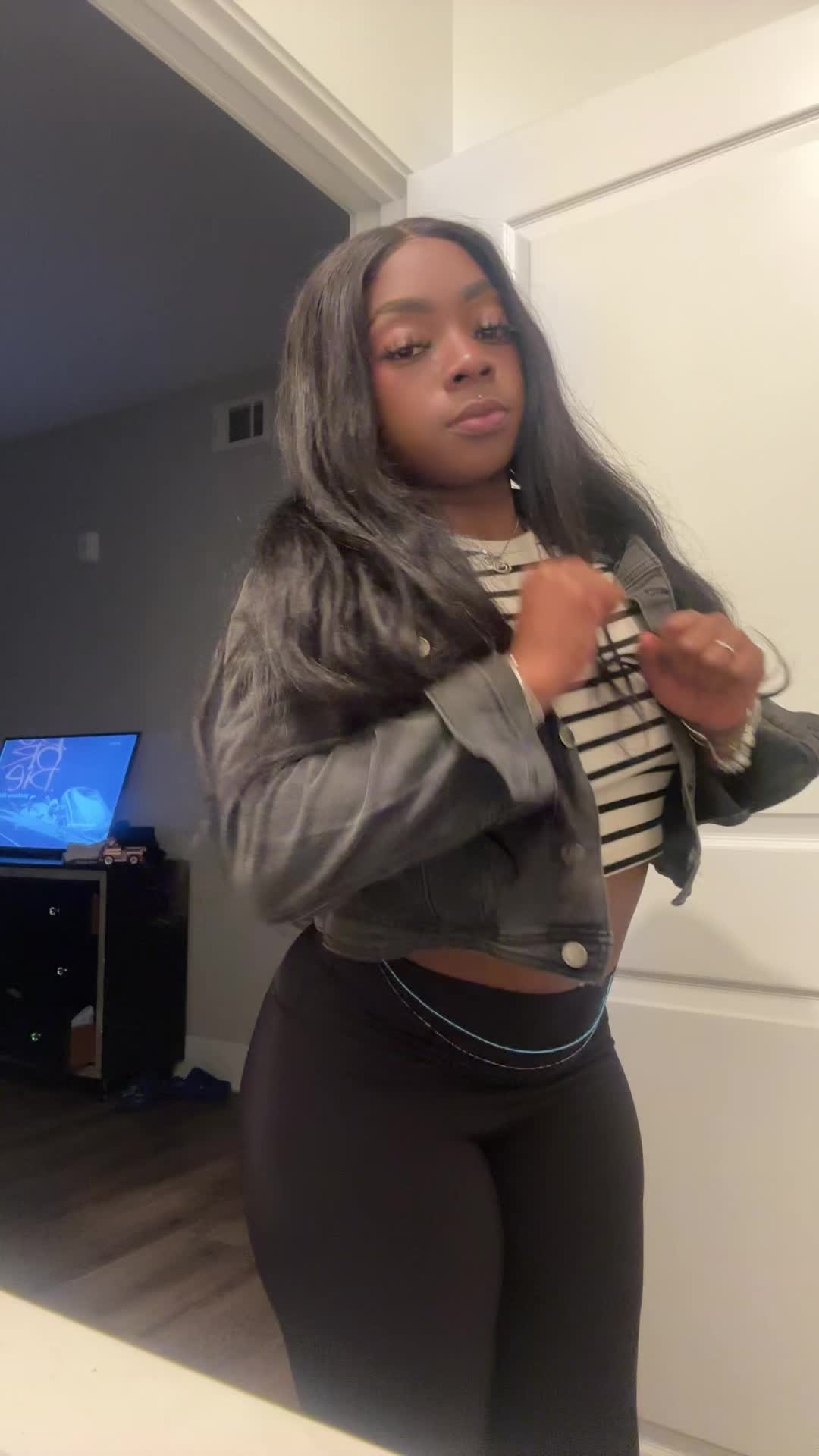 @Anijahh_