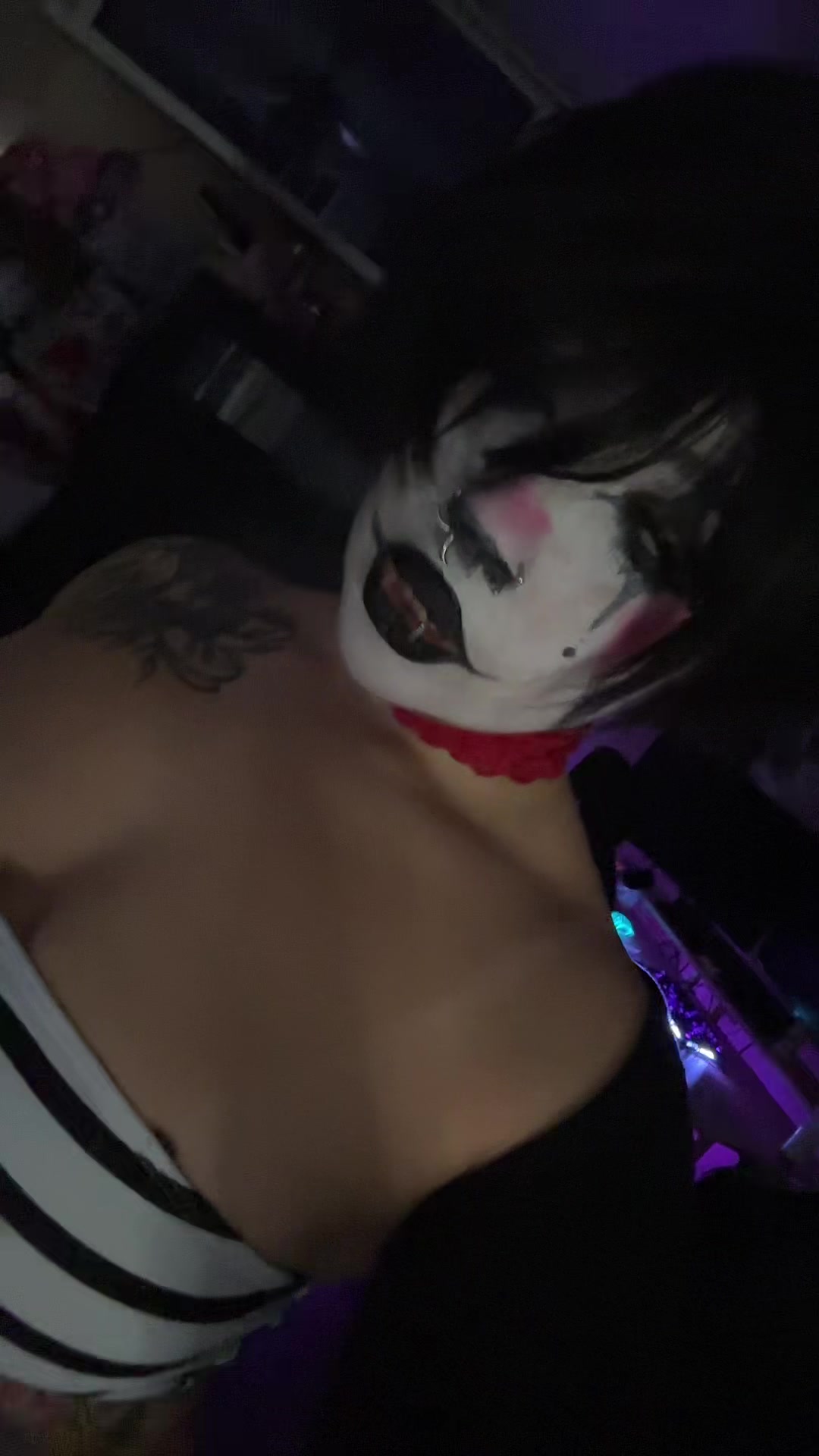 @(・ω・)