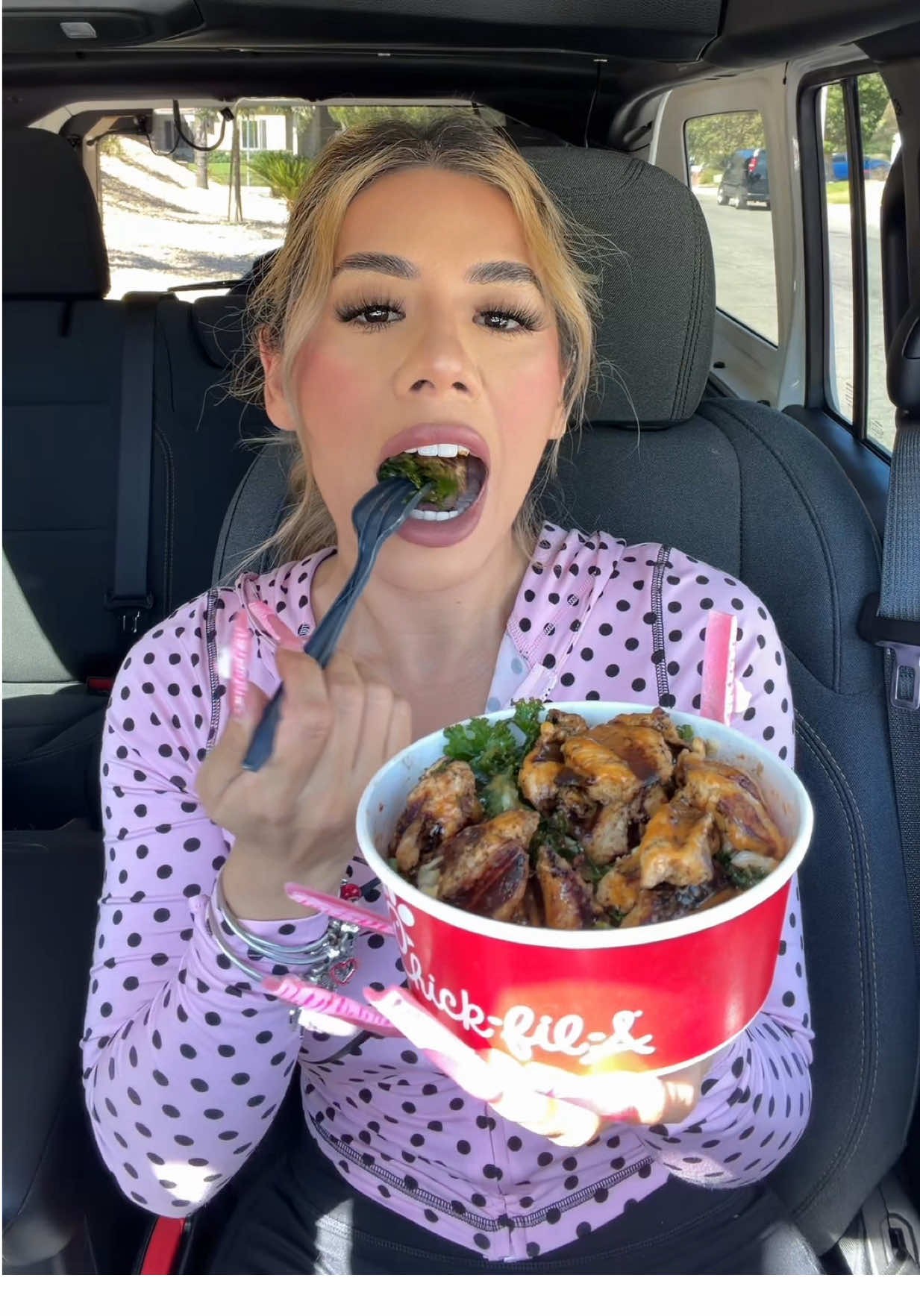 @LifesbetterwithKAT