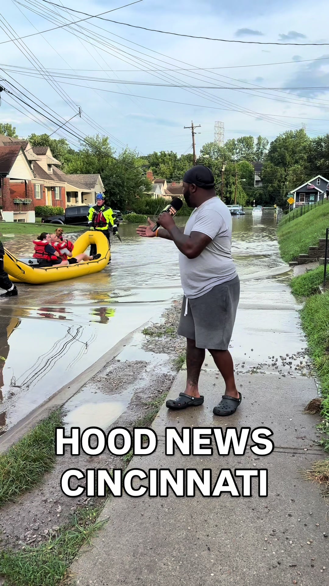@Hood News