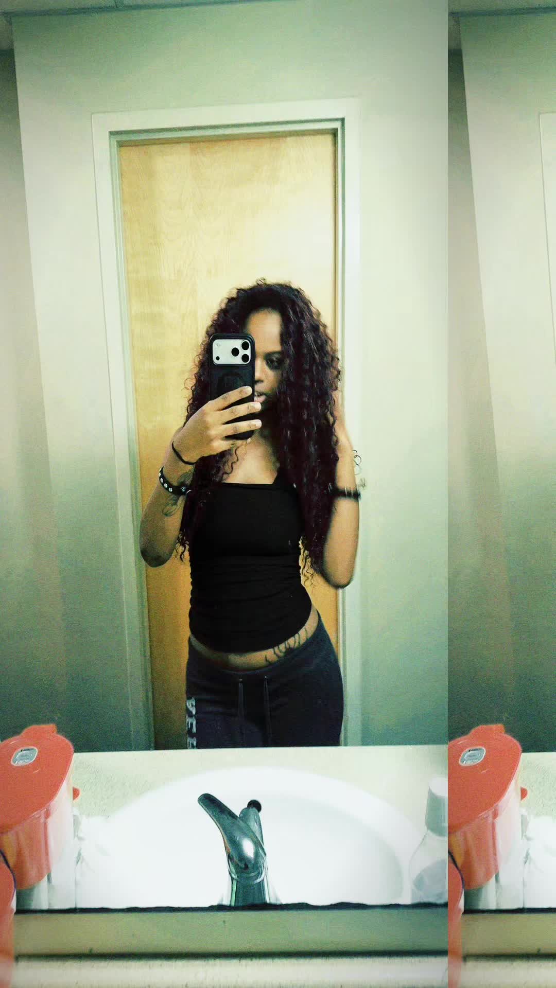 @tiyetta