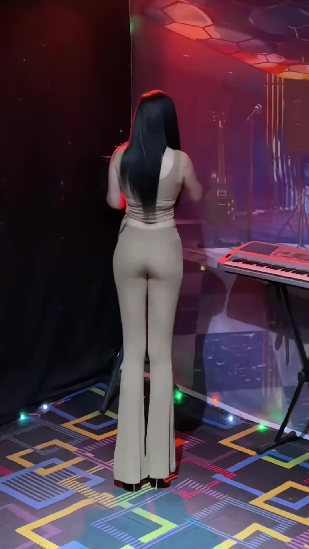 @Domi