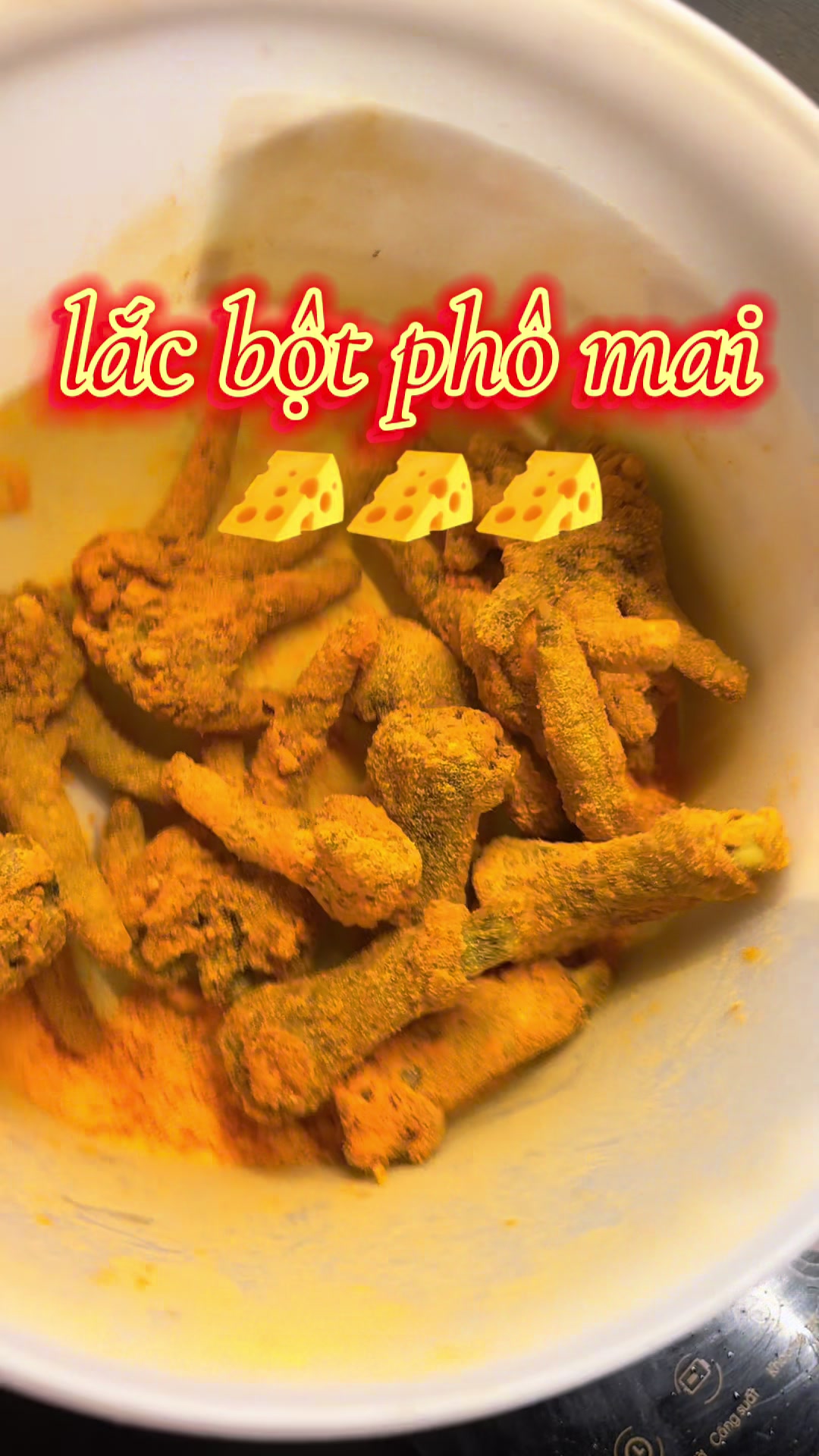 @Ch&acirc;n g&agrave; chi&ecirc;n gi&ograve;n - TULY