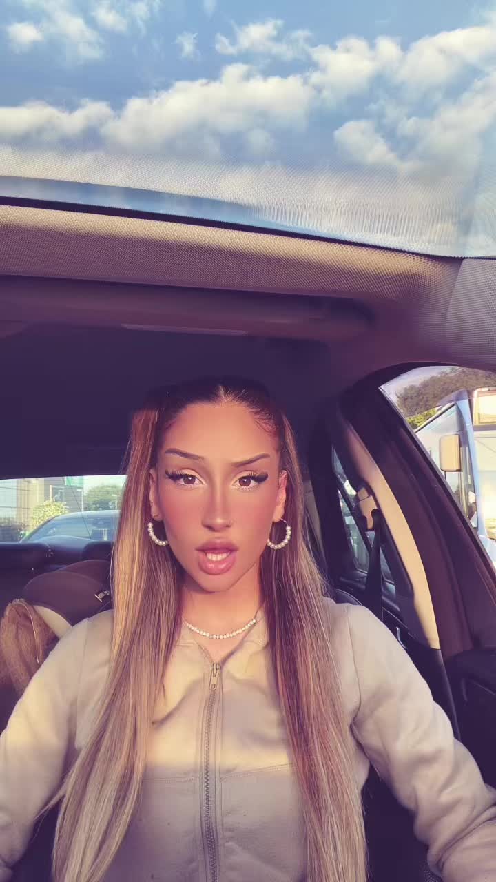 @𝓮𝓿𝓮