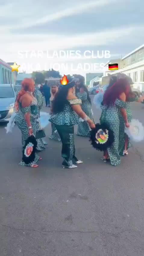 @Mama twins 1 of Germany 🇩🇪