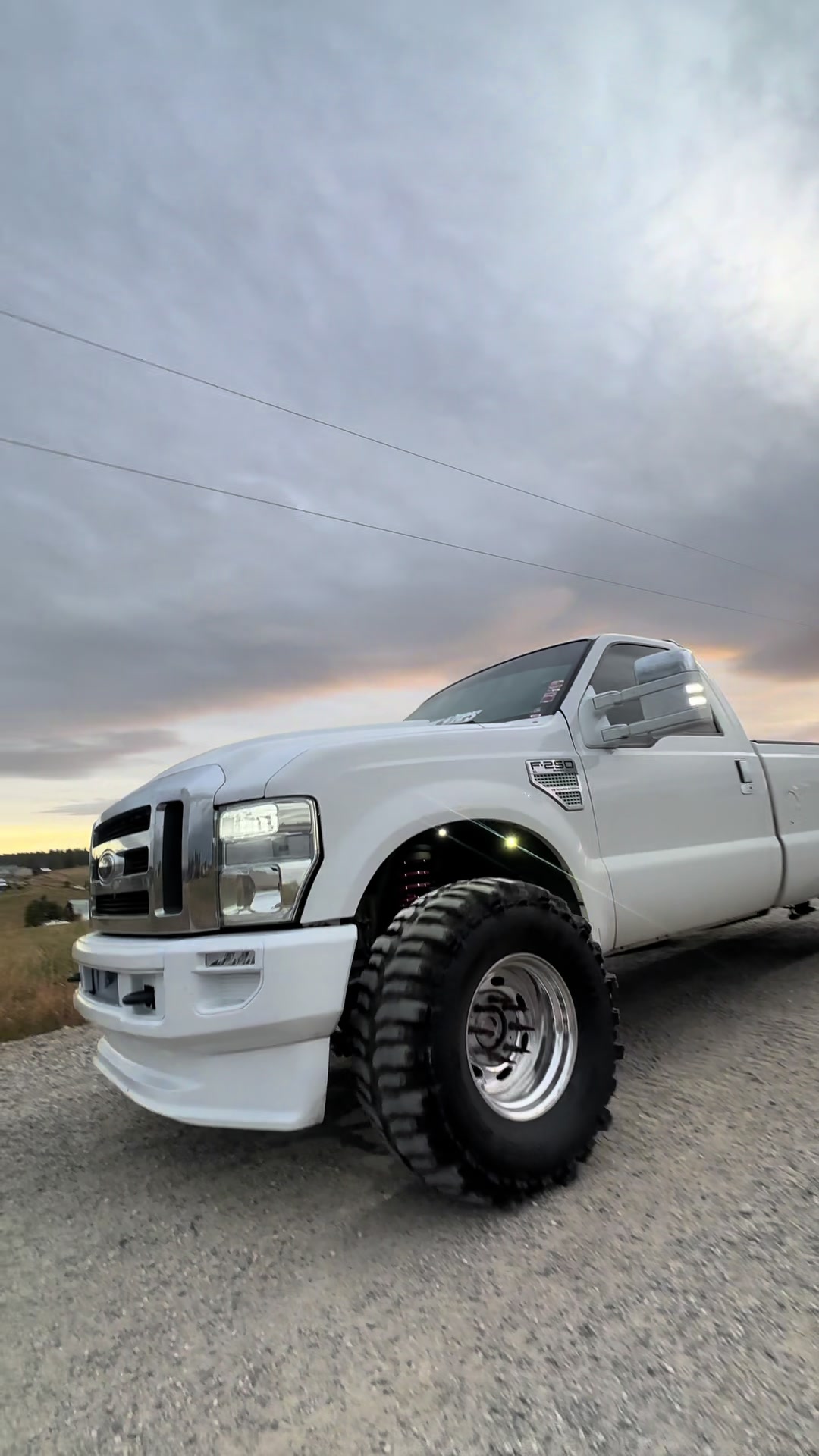 @_collinisakson_
