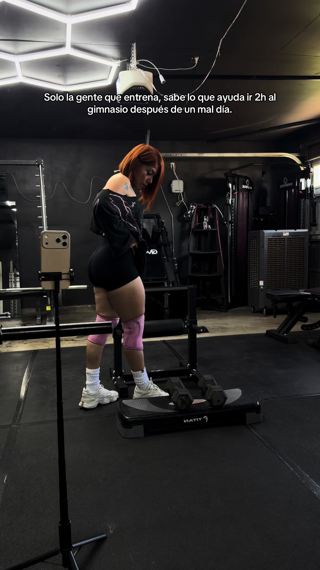 @bootyy_queens