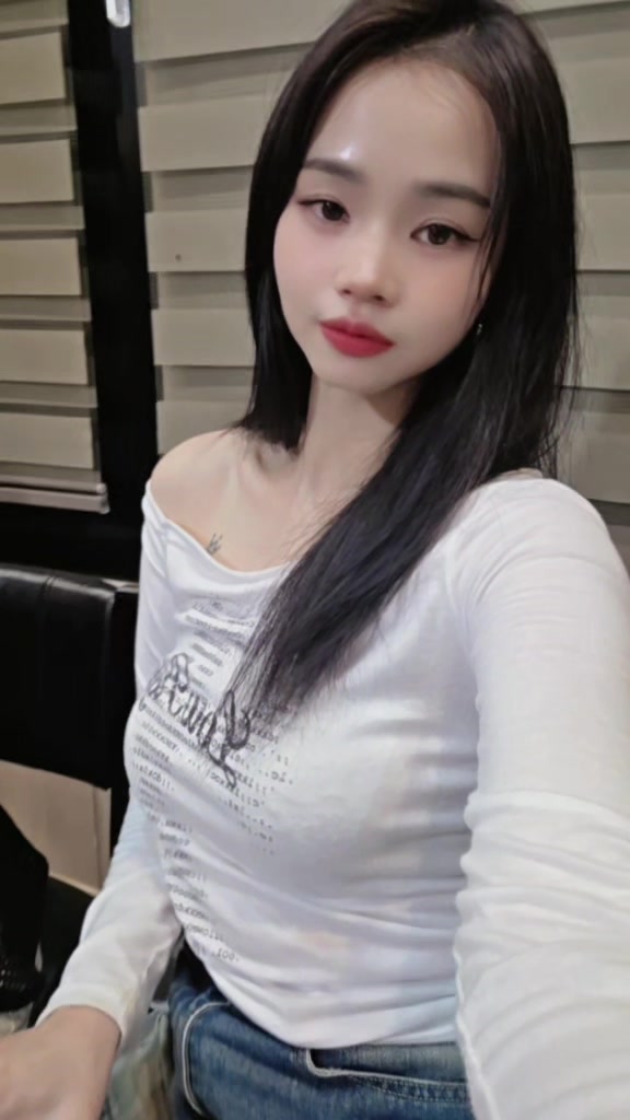 @J̌