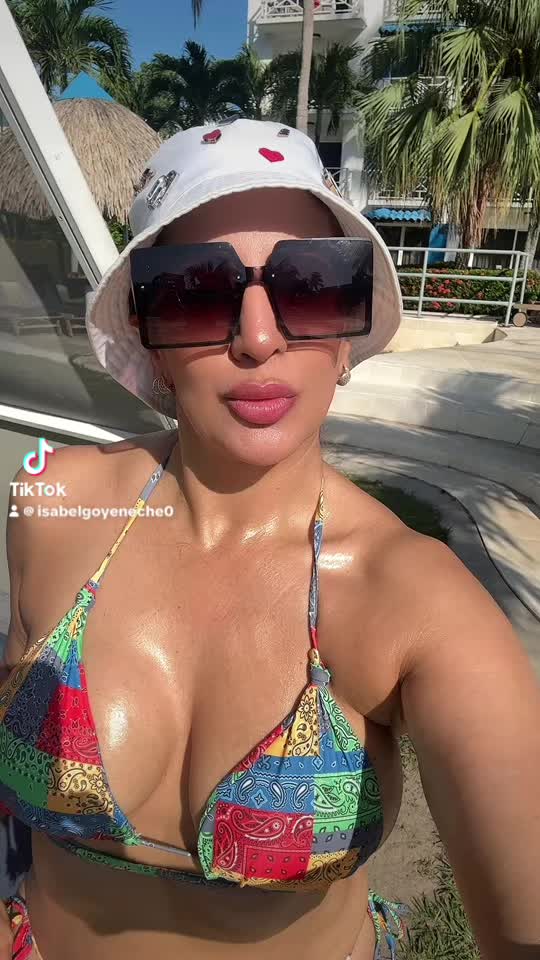 @Isa Goyeneche Tarot y Ángeles