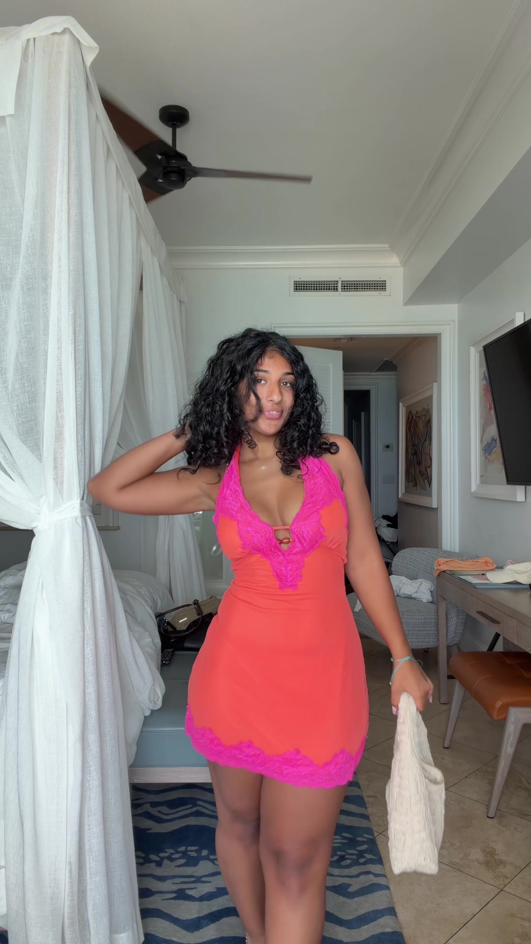@Lena.com