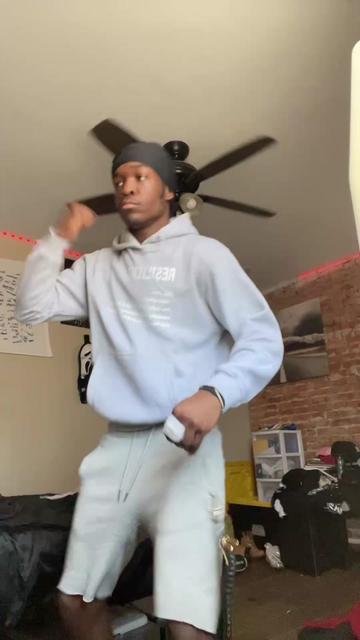@Hey. Its JOJO 🖕🏾🖤