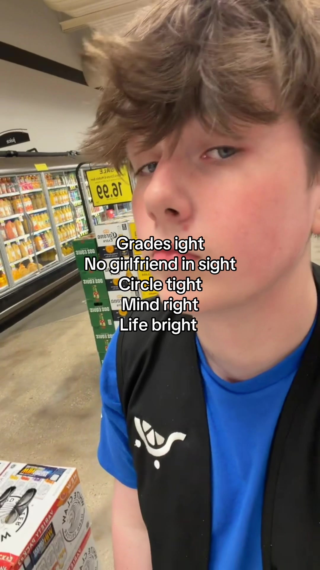 @⃟