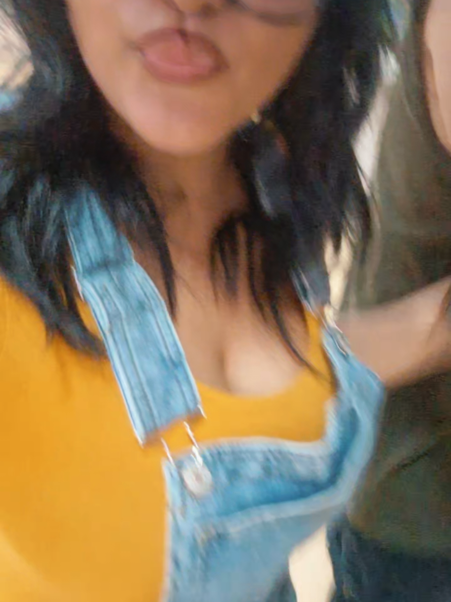 @Ella S 🦋