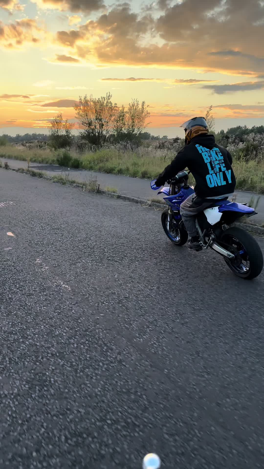 @2StrokeTomo