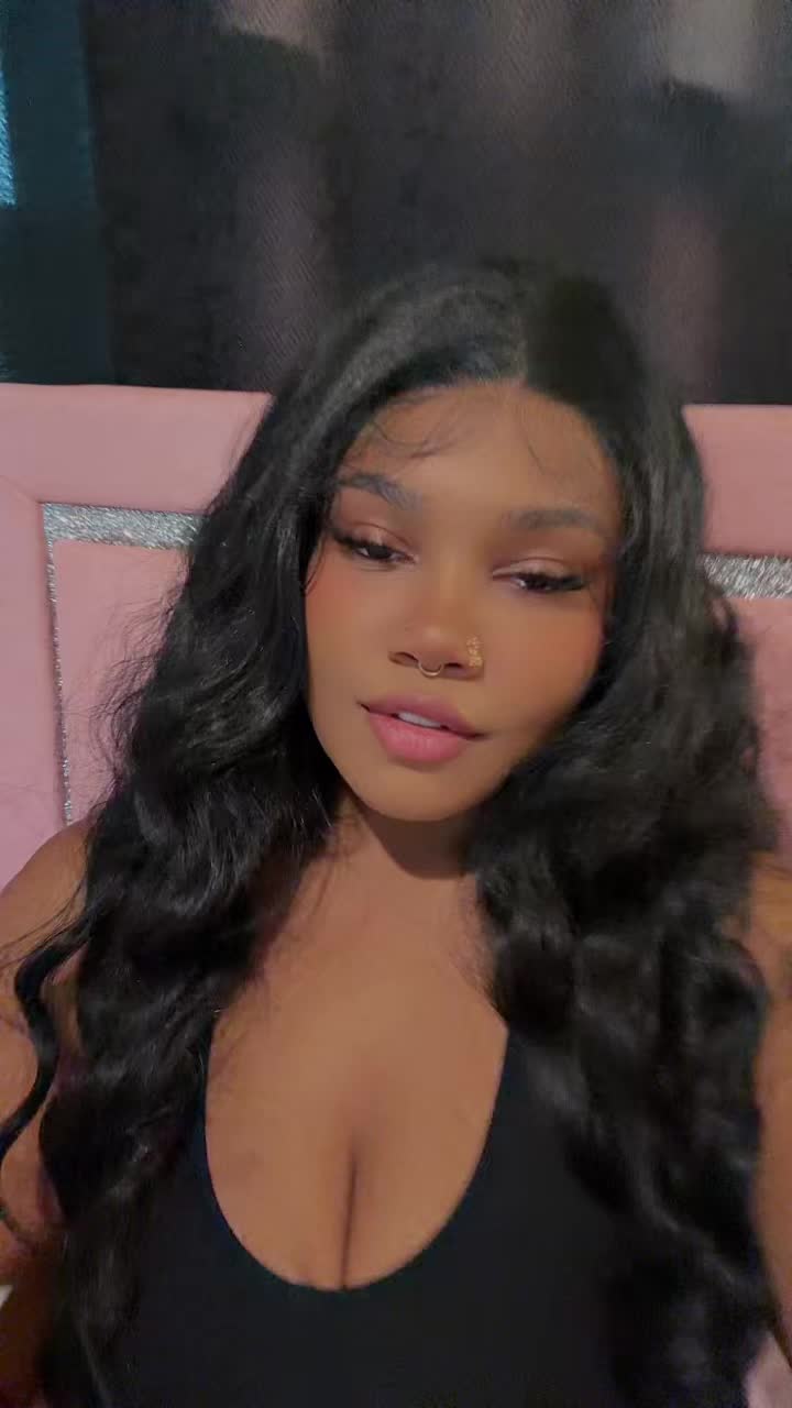 @Claire Estelle Rose 🌹💅🏾