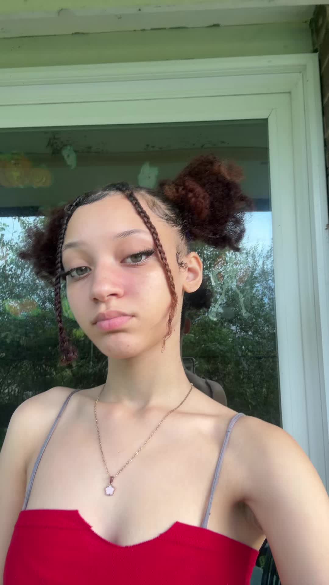 @😱