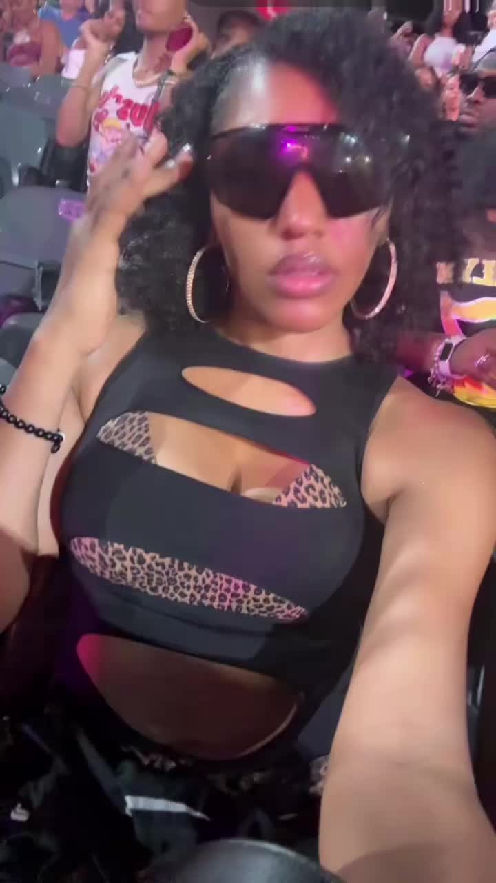 @Nikki