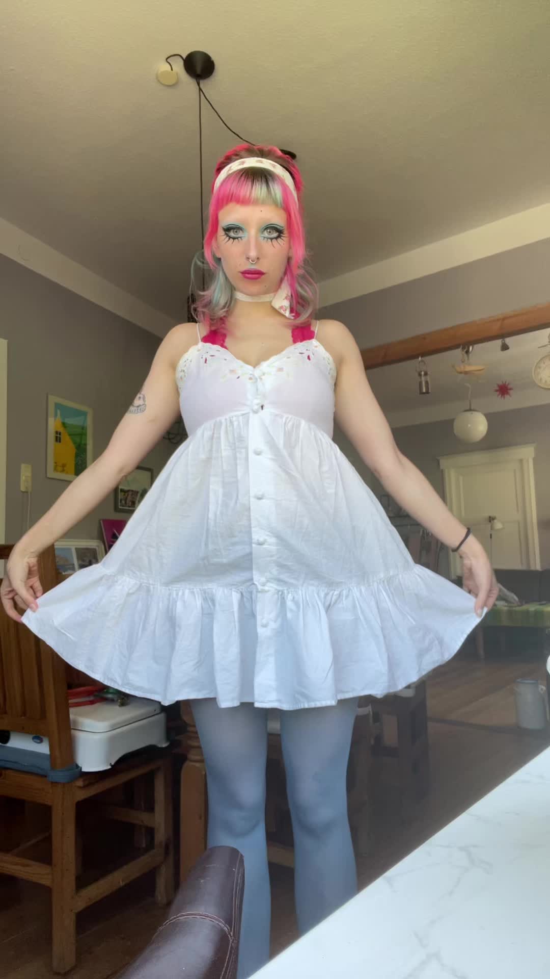 @weirdlywelldressed