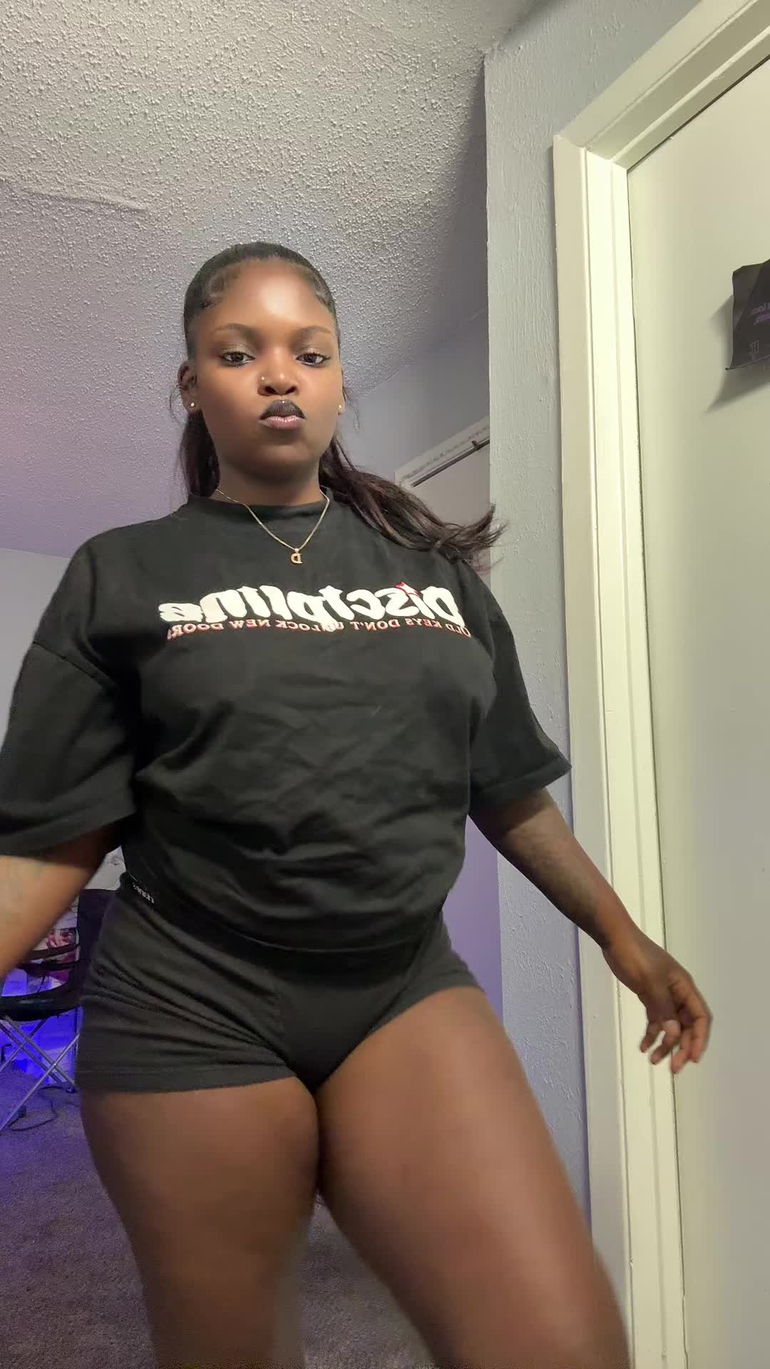 @Sinatrendz