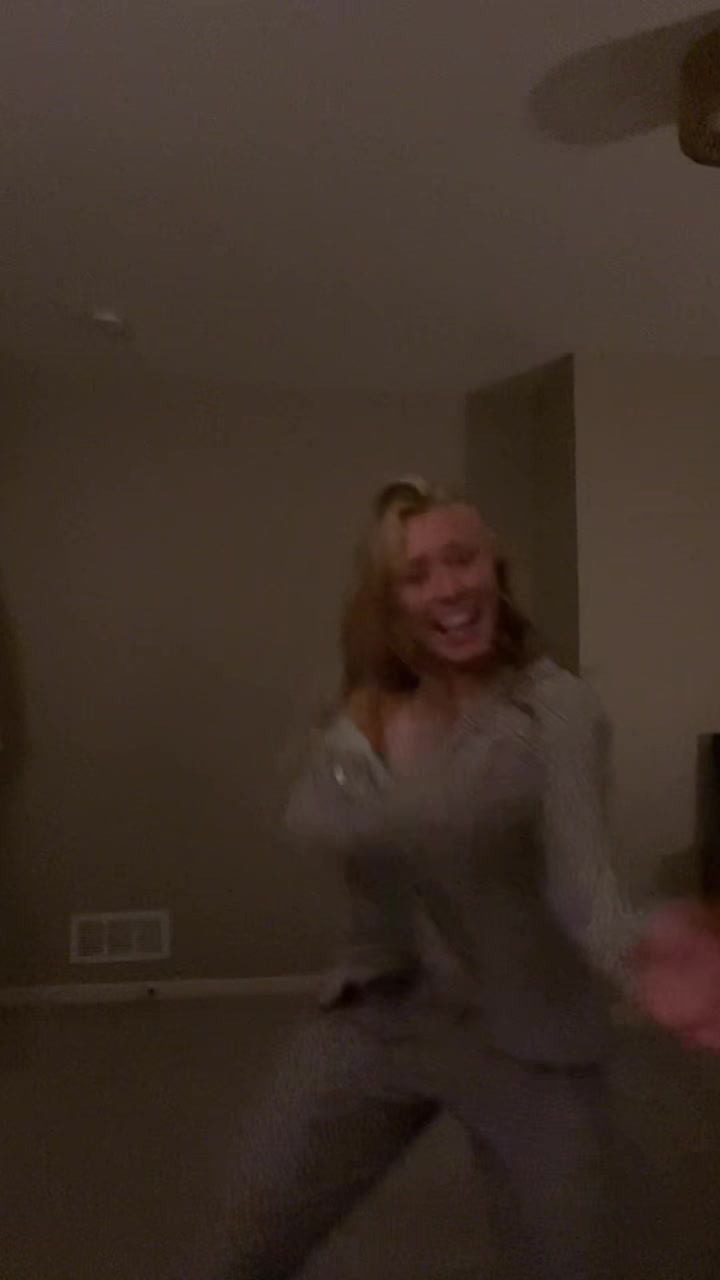 @evelynuhh