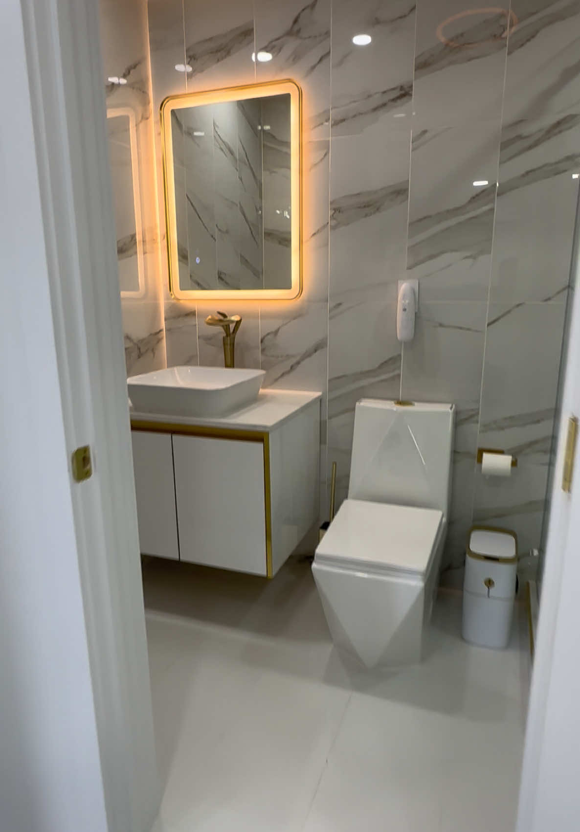 @Rodríguez Design Cabinets LLC