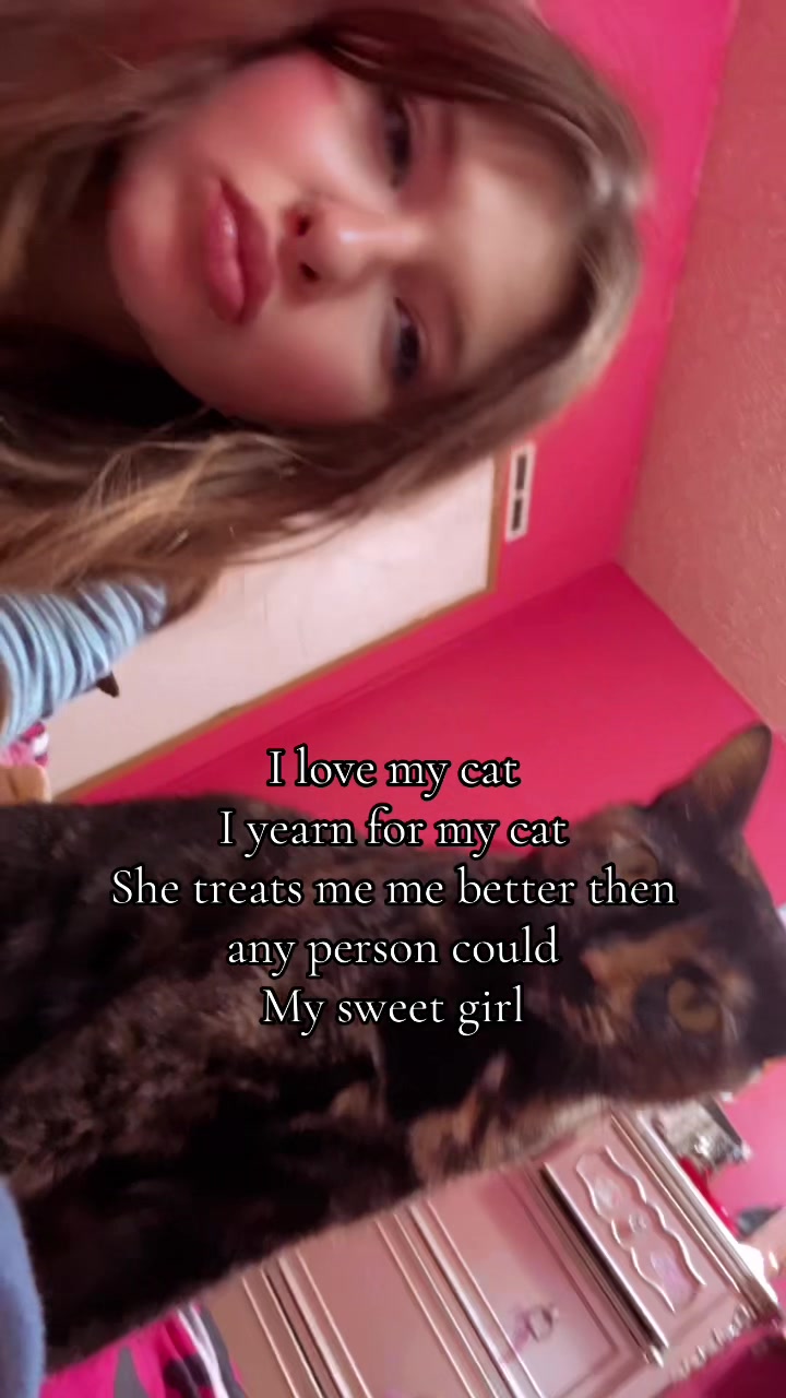 @Katie🐆🎀🖤