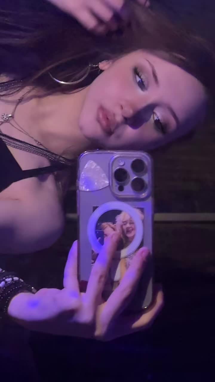 @𝐌𝐚𝐫𝐨:☆