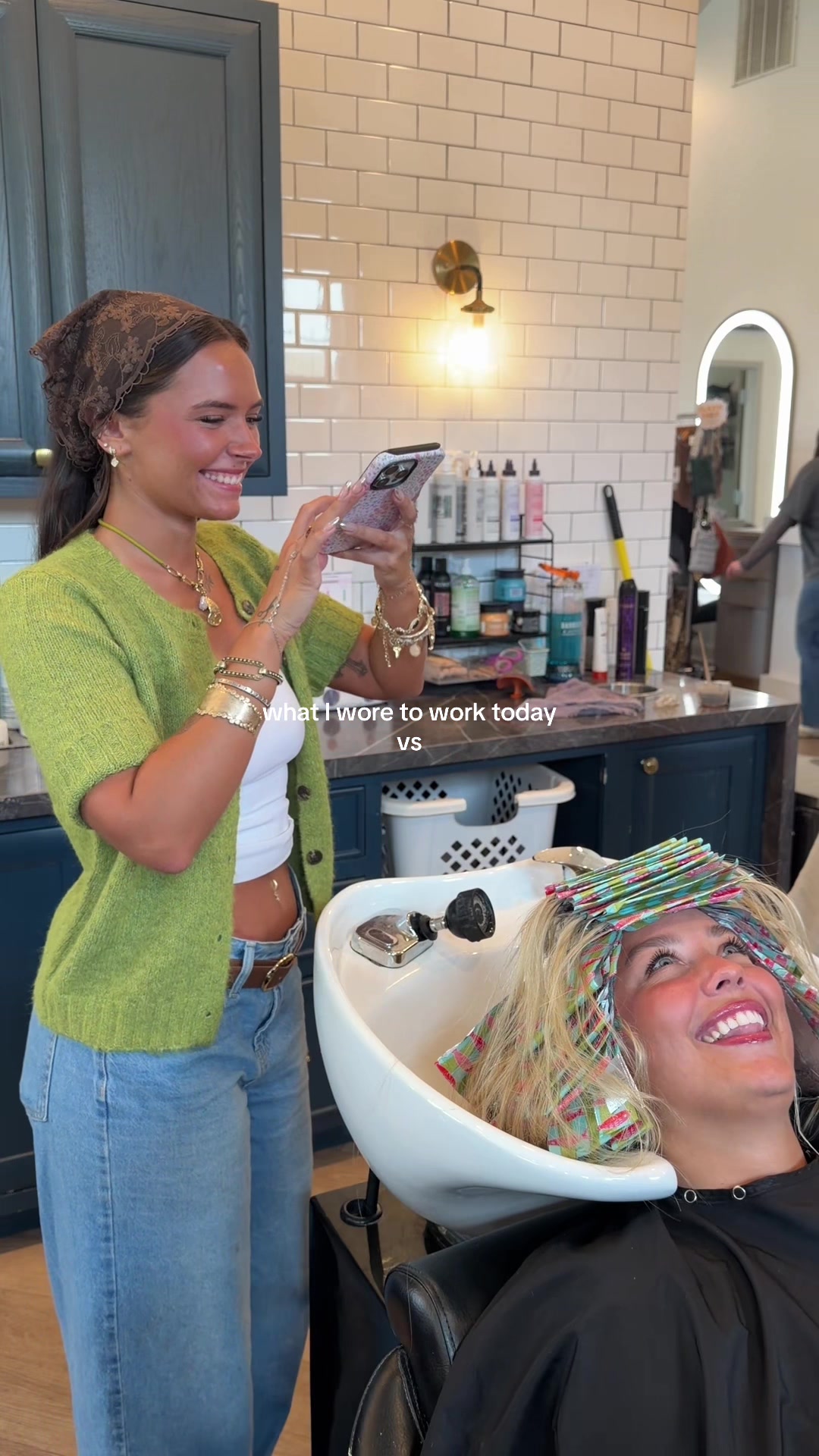 @Ry โ
| IN Hairstylist