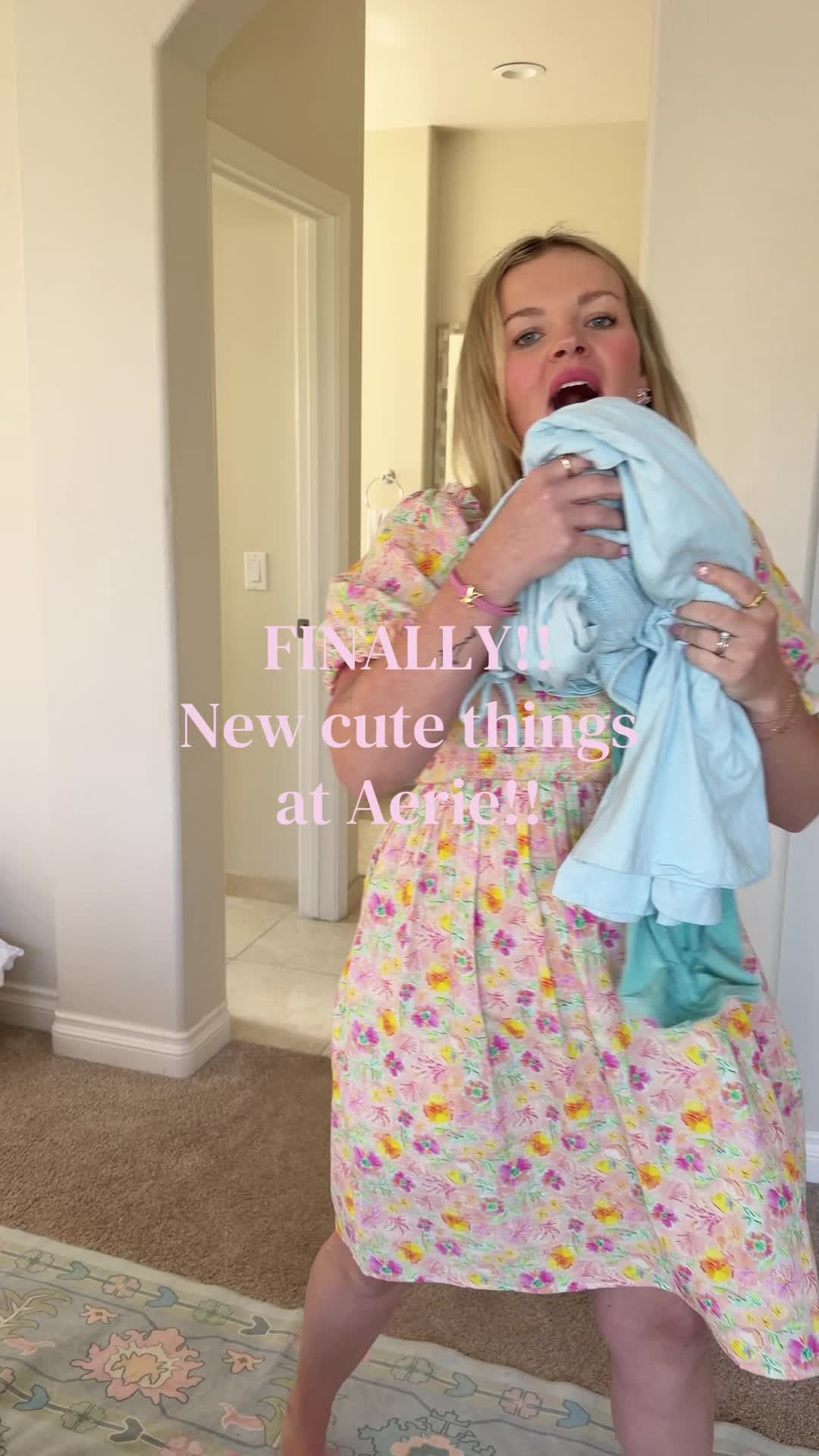 @Olivia May | Mom Style & Hacks