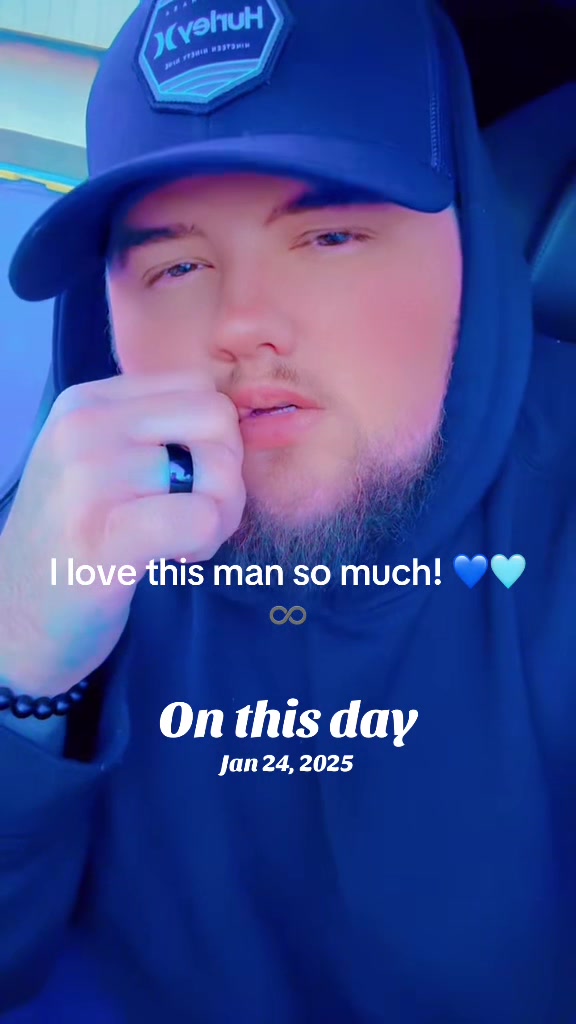 @Vic 💜👑