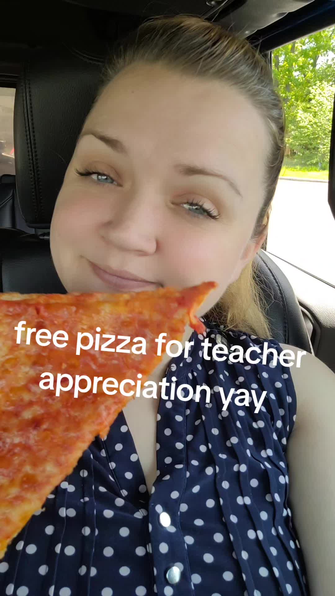 @Laura Saxx