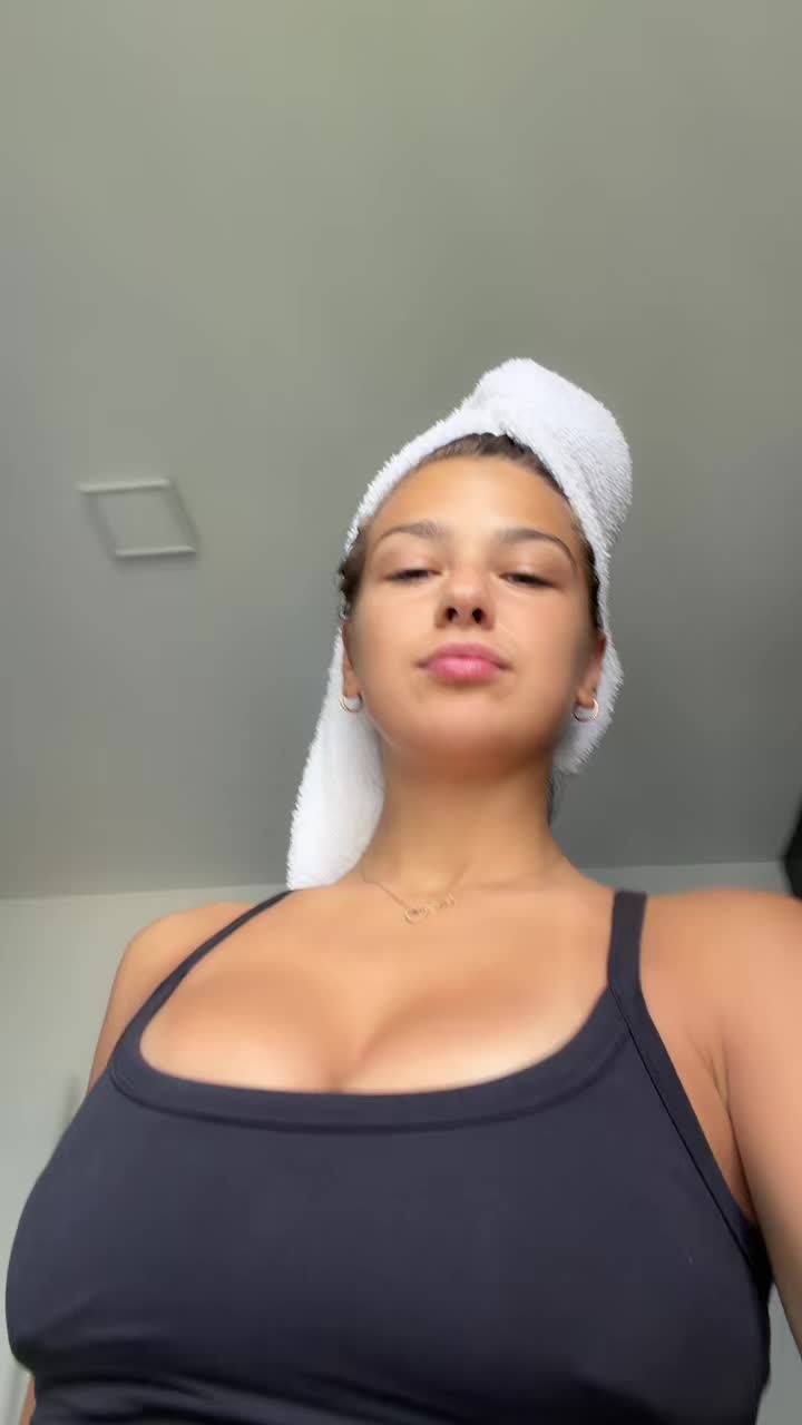 @Helenaxenia