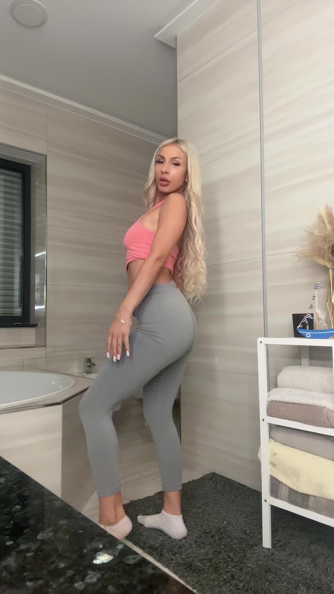 @Vazzzle