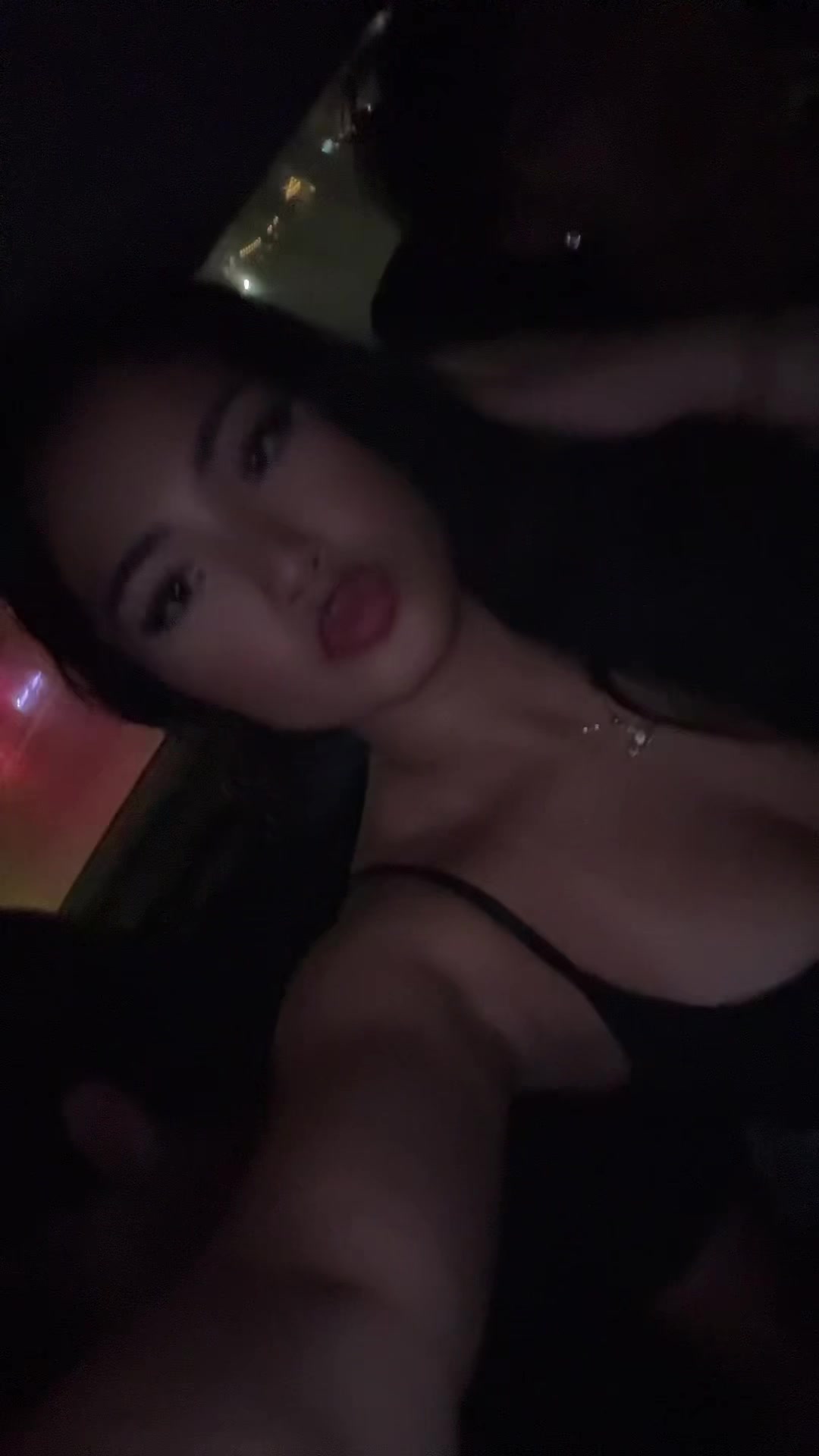 @anais