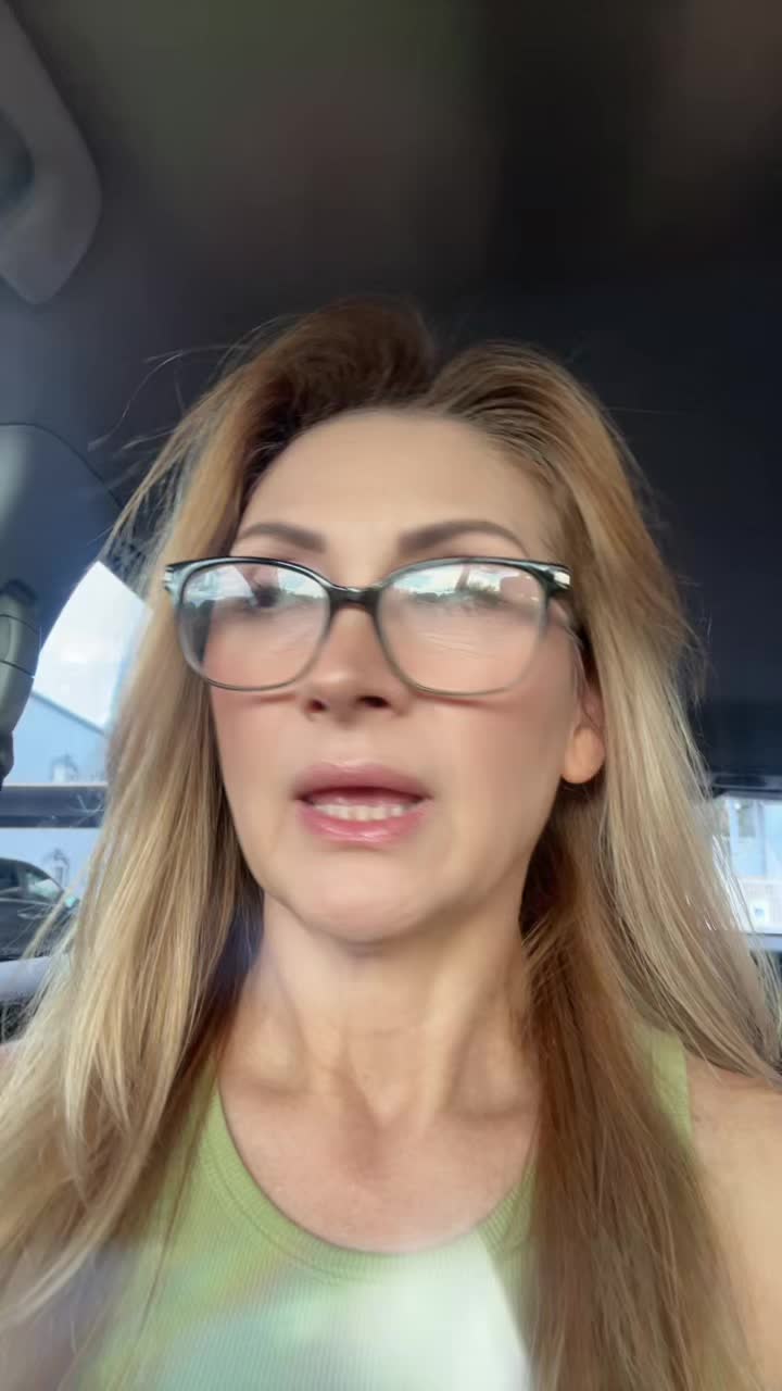 @Clauu